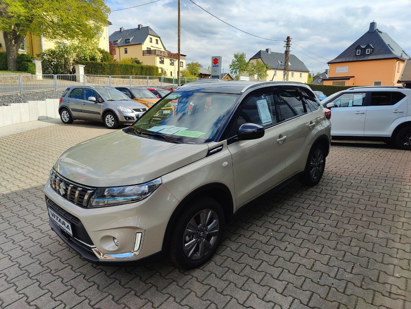 Suzuki Vitara 1.5 Hybrid Comfort 4x4 - Samsaru's Car Outlet