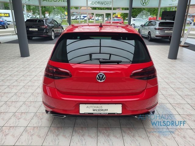 Volkswagen Golf VII 1.5 TSI DSG Highline R-Line - Samsaru's Car Outlet