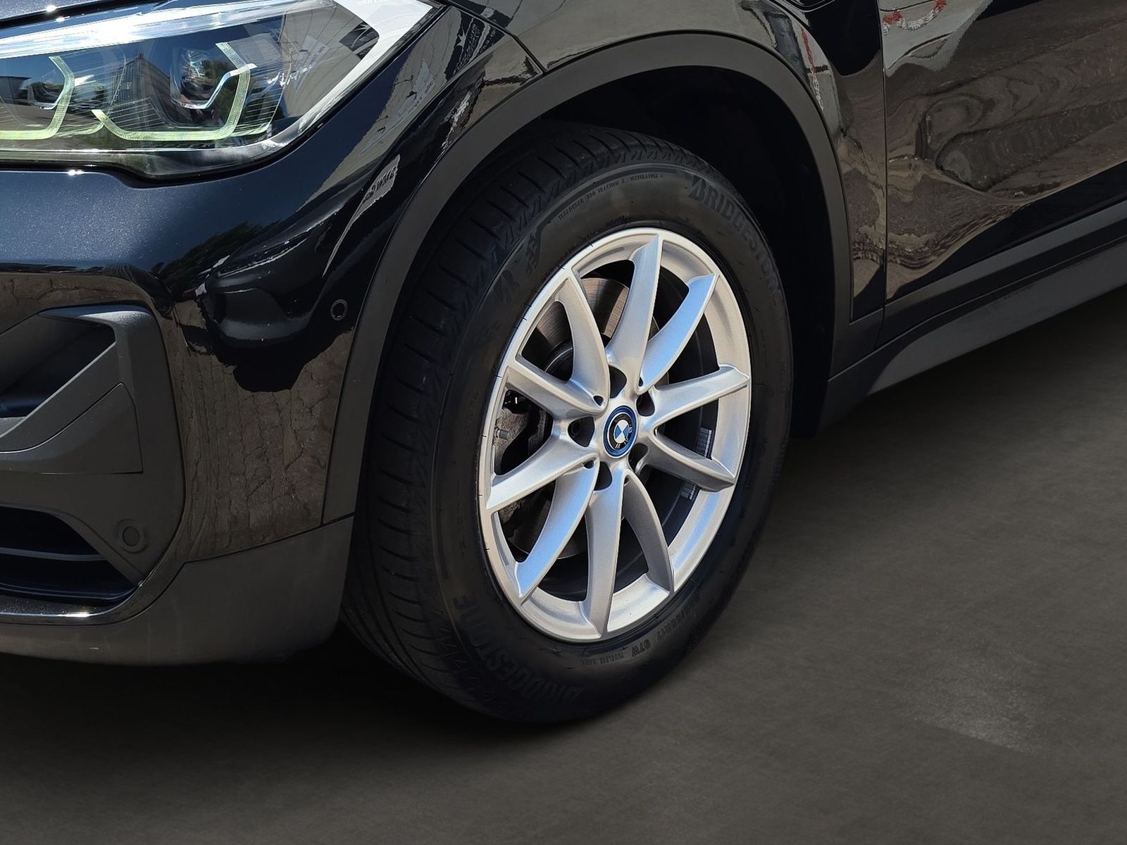 BMW X1 xDrive25e - Samsaru's Car Outlet