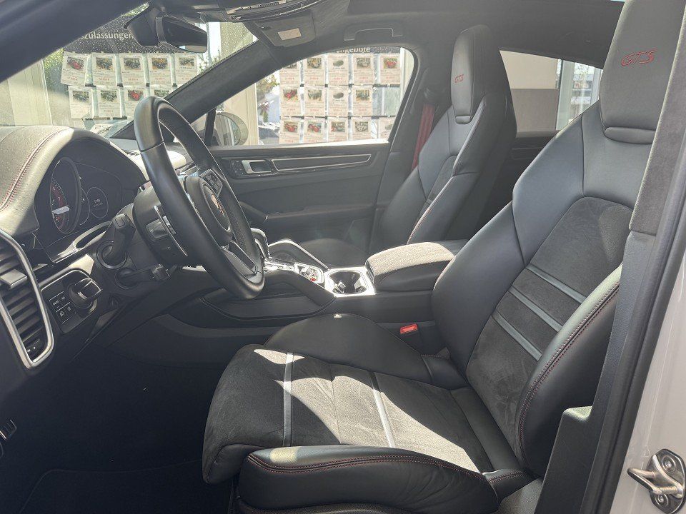 Porsche Cayenne Coupe GTS HEAD-UP+BOSE+AHK+PANO+SPORT-AG