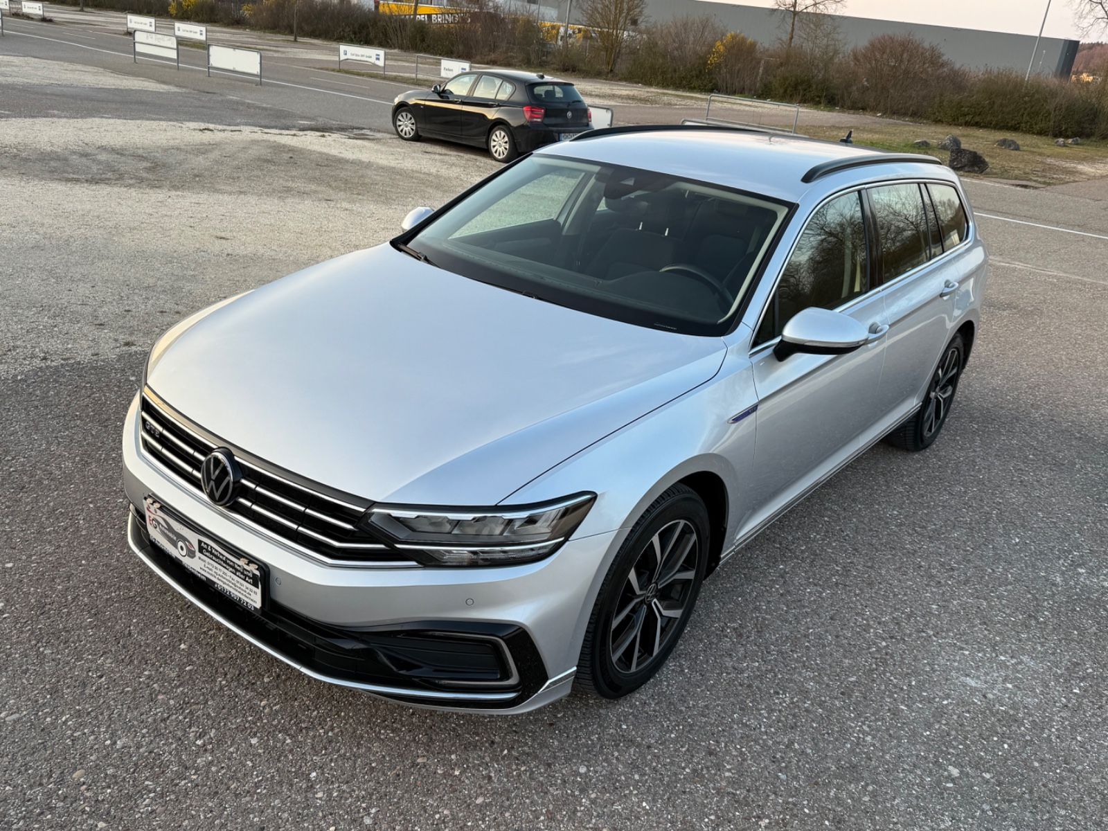 Volkswagen Passat Variant GTE Business - Samsaru's Car Outlet