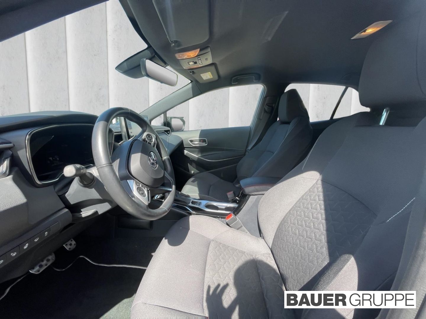 Toyota Corolla Hybrid Club 2.0 - Samsaru's Car Outlet