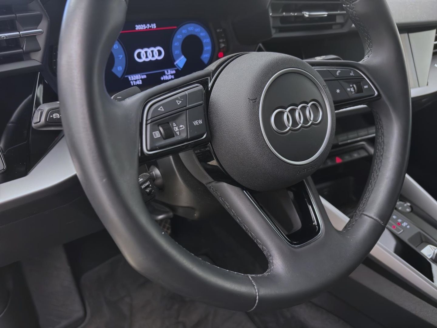 Audi A3 Limousine 35 TFSI ADVANCED KLIMA SITZHZG LM17