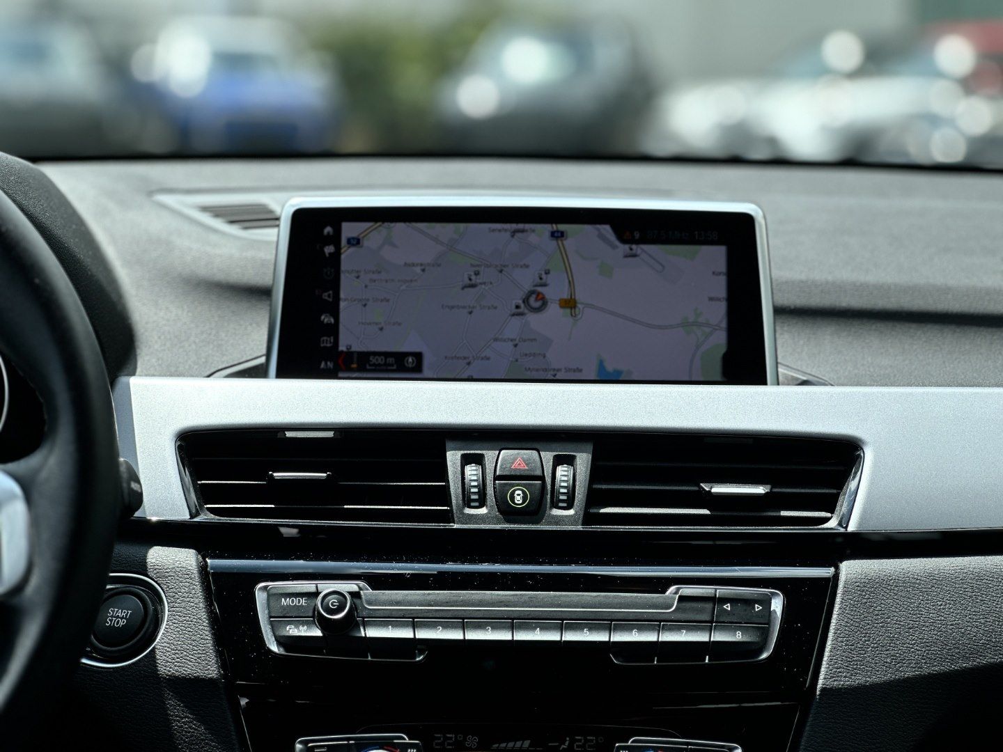 BMW X1 xDrive25e - Samsaru's Car Outlet