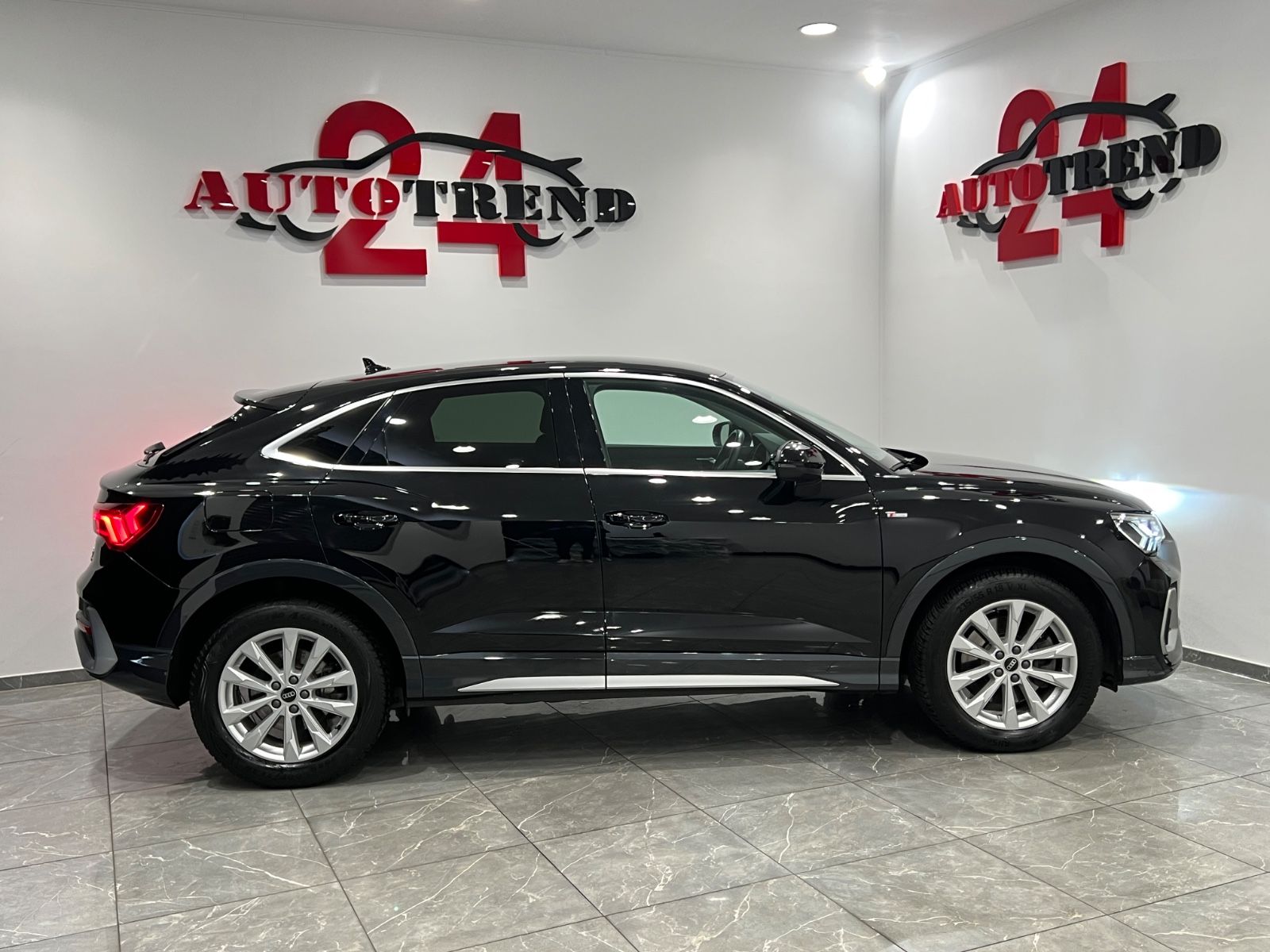Audi Q3 Sportback 40 TDI quattro S line - Samsaru's Car Outlet