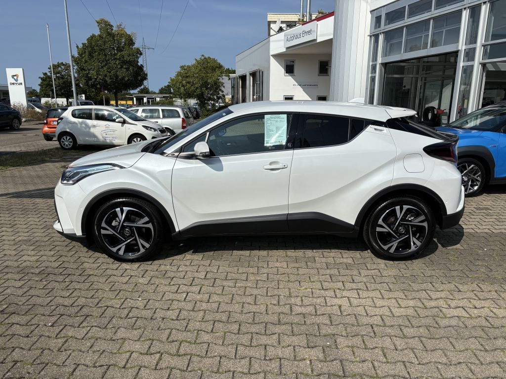 Toyota C-HR 2.0 Hybrid Team Deutschland