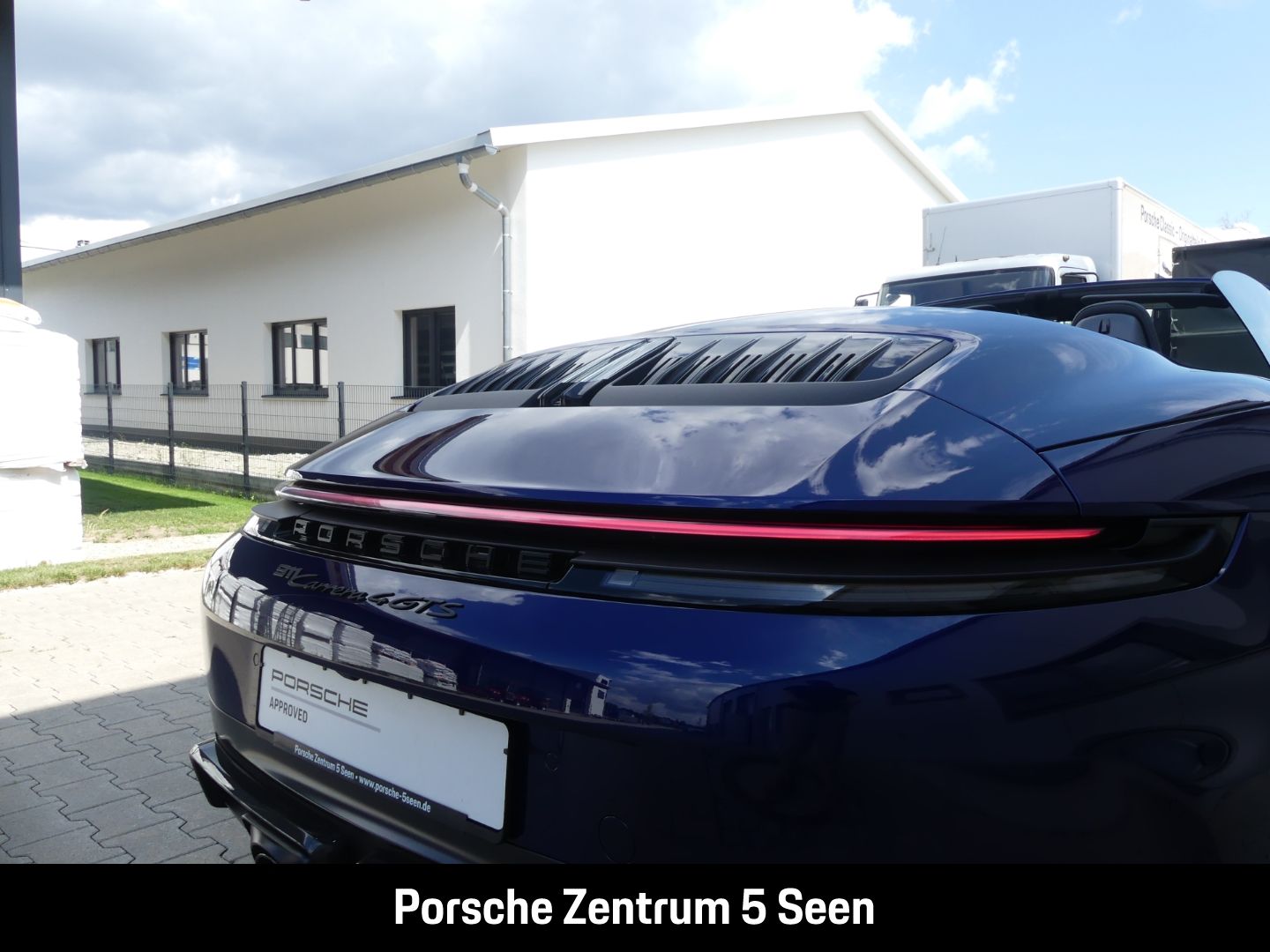 Porsche 992 II Carrera 4 GTS Cabriolet - Samsaru's Car Outlet