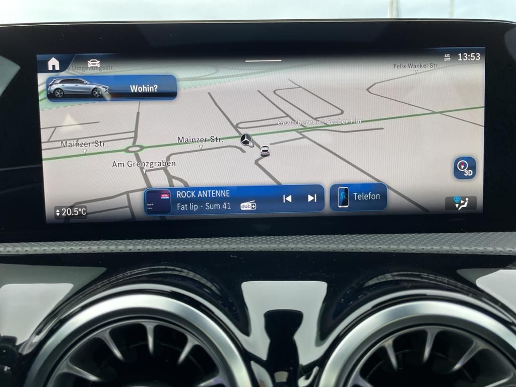 Mercedes-Benz A 180 - Samsaru's Car Outlet