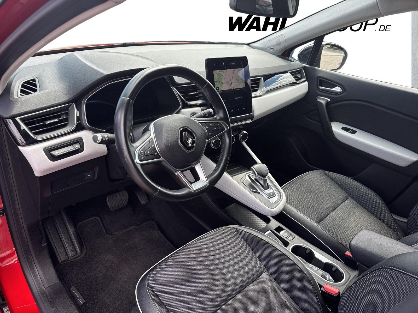 Renault Captur E-TECH 160 Edition One - Samsaru's Car Outlet