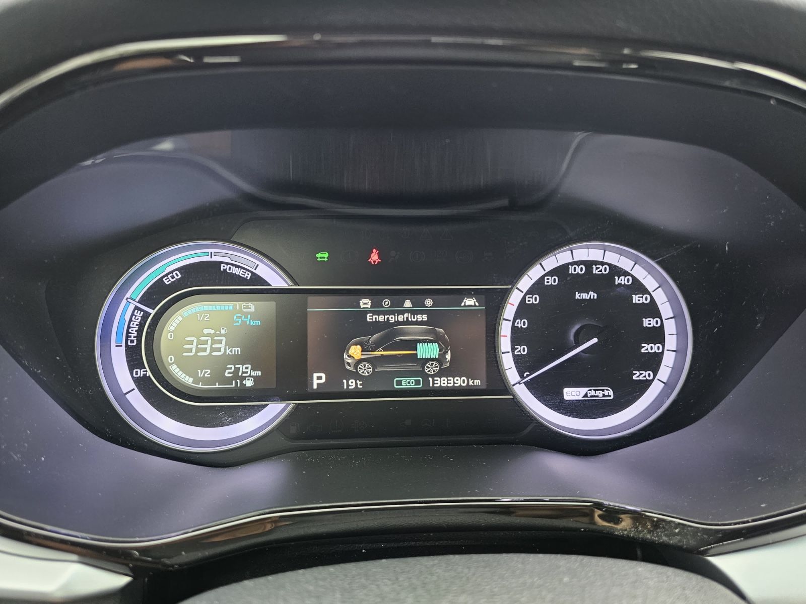 Kia Niro Vision Plug-in Hybrid - Samsaru's Car Outlet