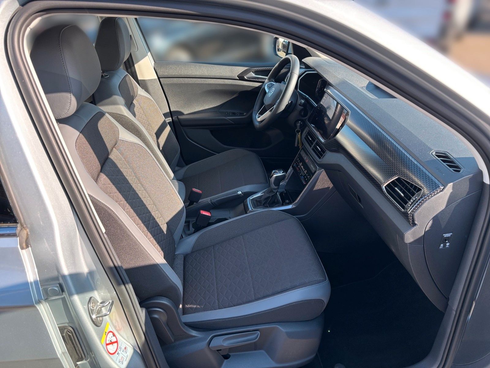 Volkswagen T-Cross Style - Samsaru's Car Outlet