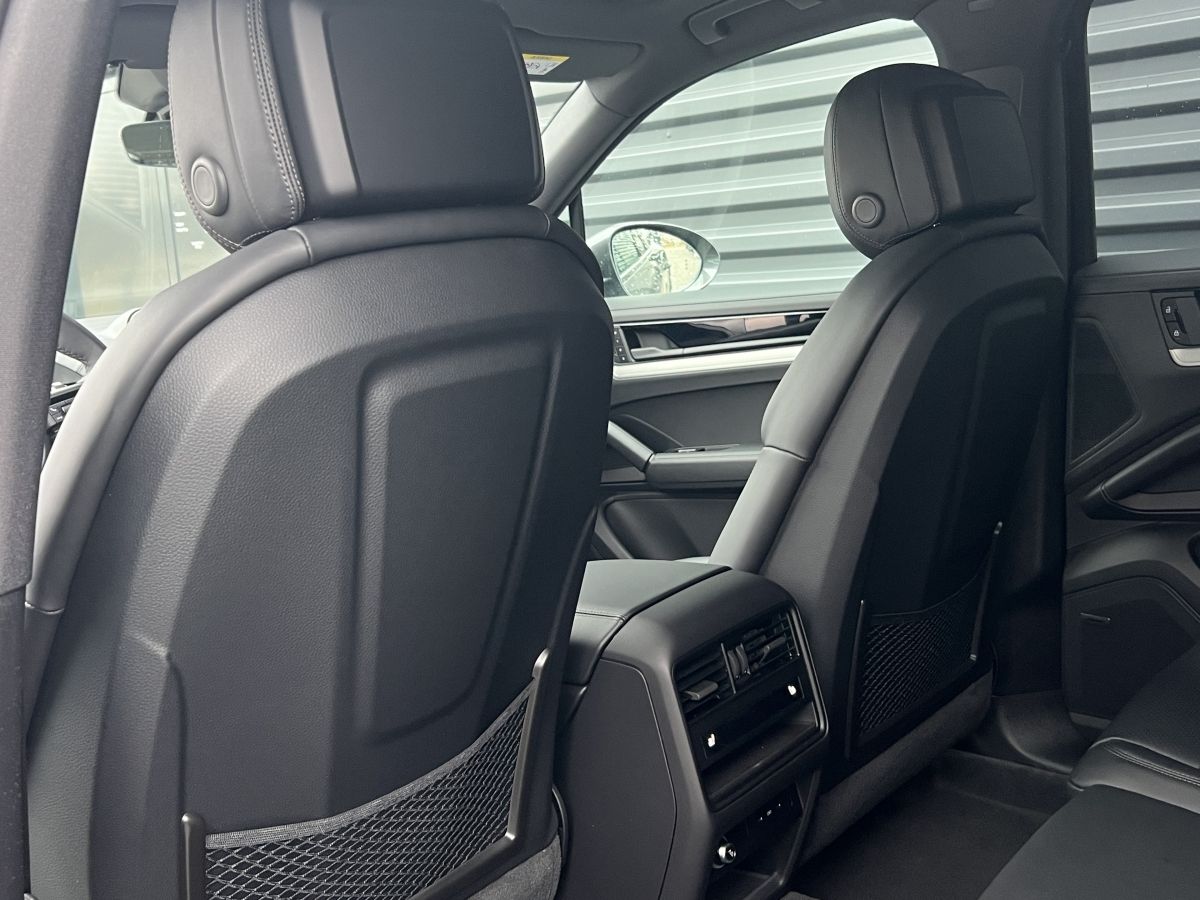Porsche Cayenne E-Hybrid | Luftfederung | Panorama |