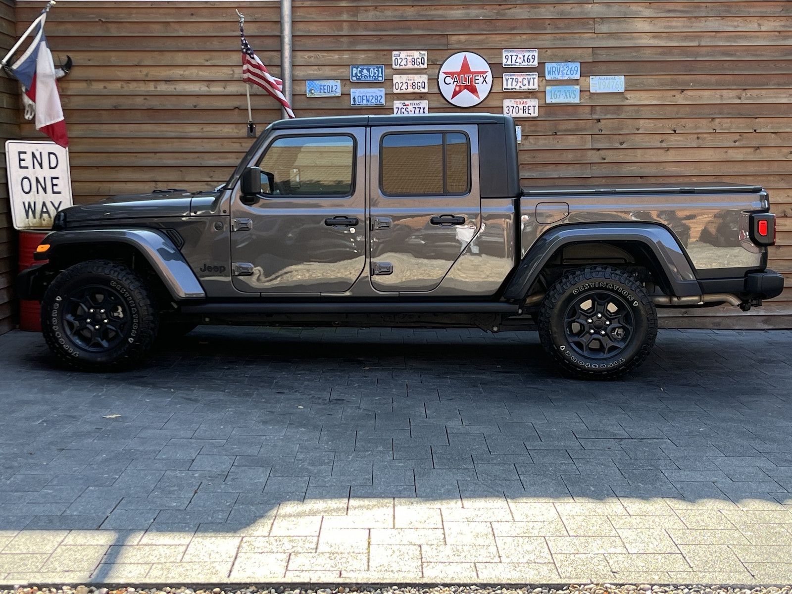 Jeep Gladiator 3,6l WILLYS 4x4 CarPlay AHK ALPINE LPG