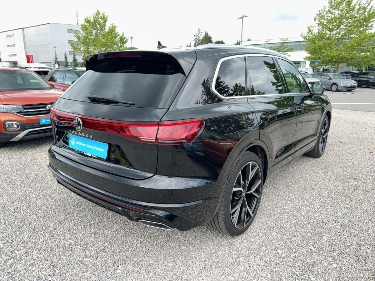 Volkswagen Touareg R-Line TSi - Samsaru's Car Outlet