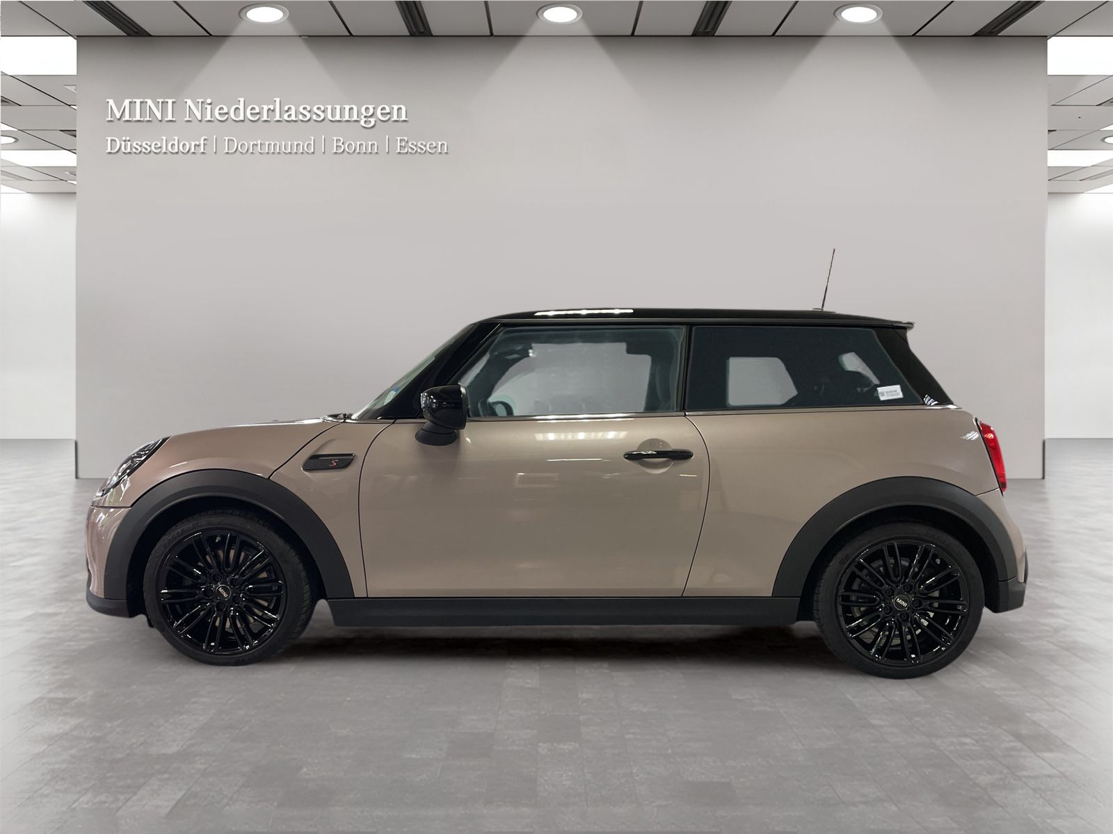 MINI Cooper S - Samsaru's Car Outlet