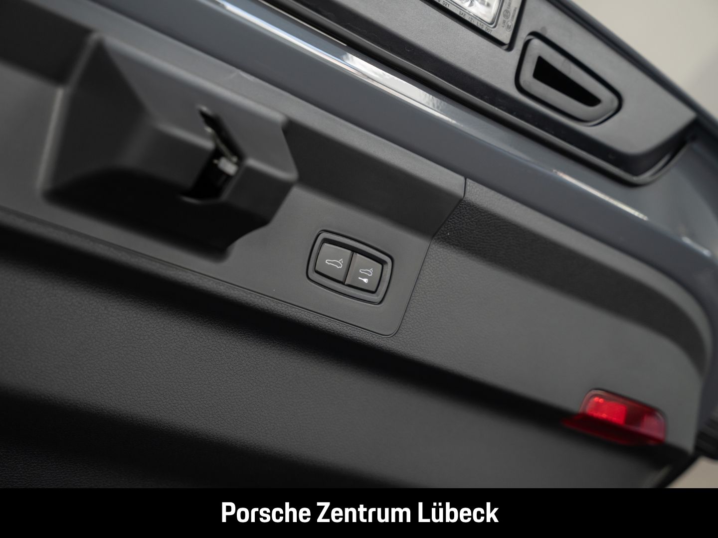 Porsche Panamera 4 E-Hybrid Soft-Close InnoDrive HUD