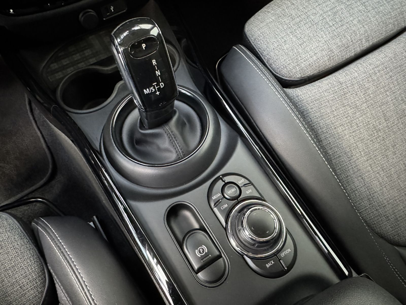 MINI Cooper S Clubman - Samsaru's Car Outlet