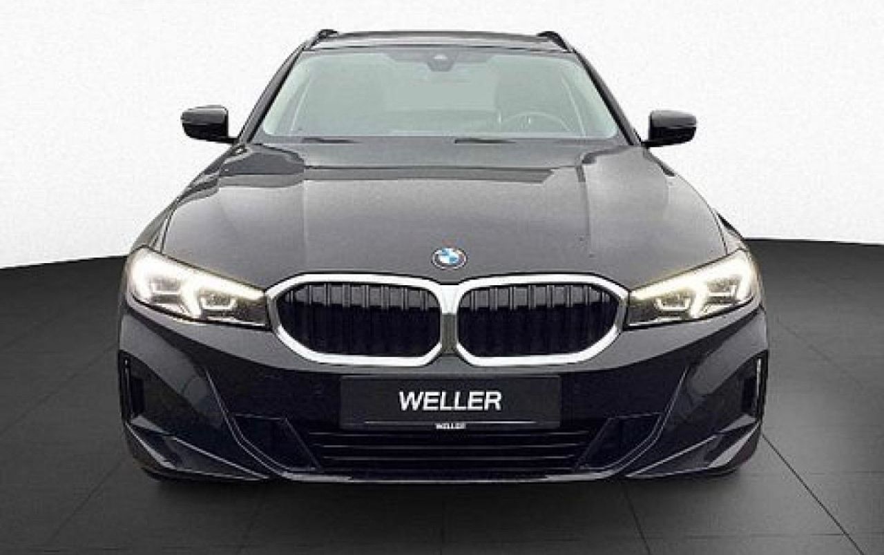 BMW 320d xDrive Touring - Samsaru's Car Outlet