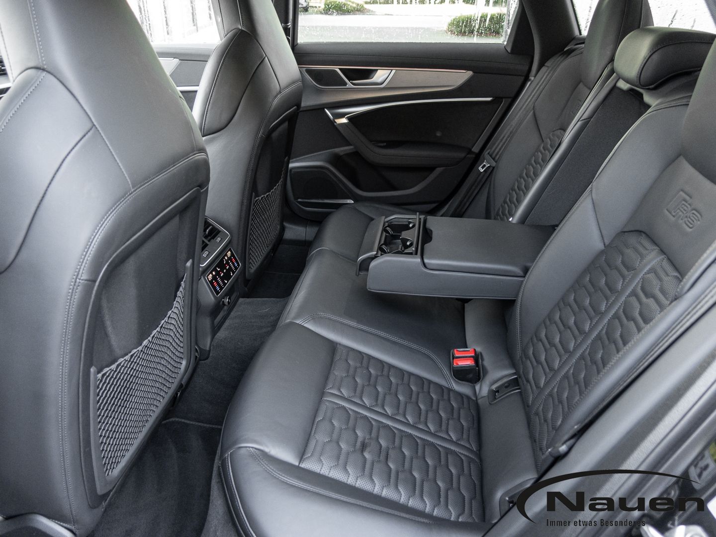 Audi RS6 Avant *AHK*RAUTE*B&O*MATRIX*DYNAMIK*LEDER*