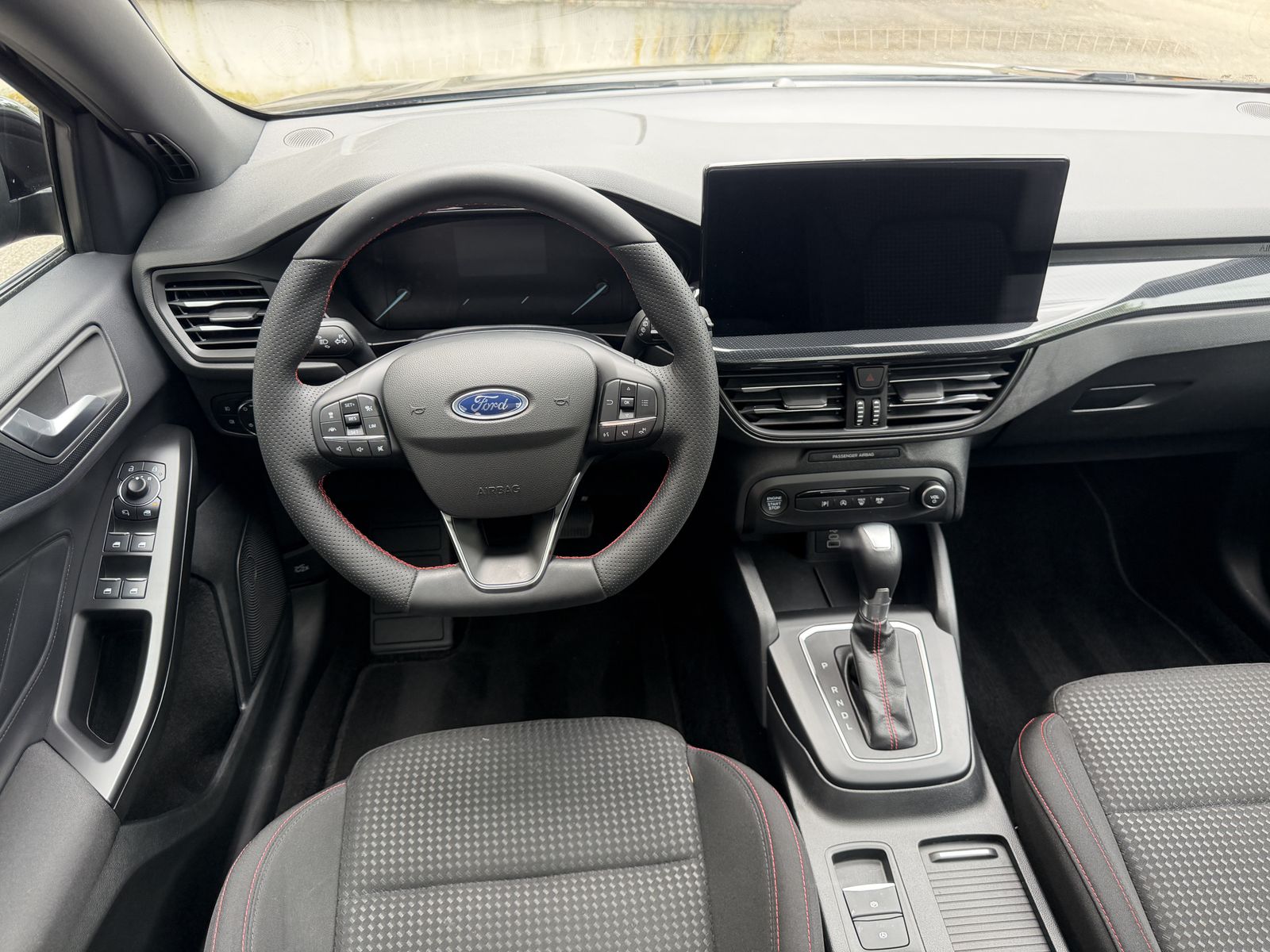 Ford Focus ST-Line LED Navi ACC-Tempomat Pano Kamera