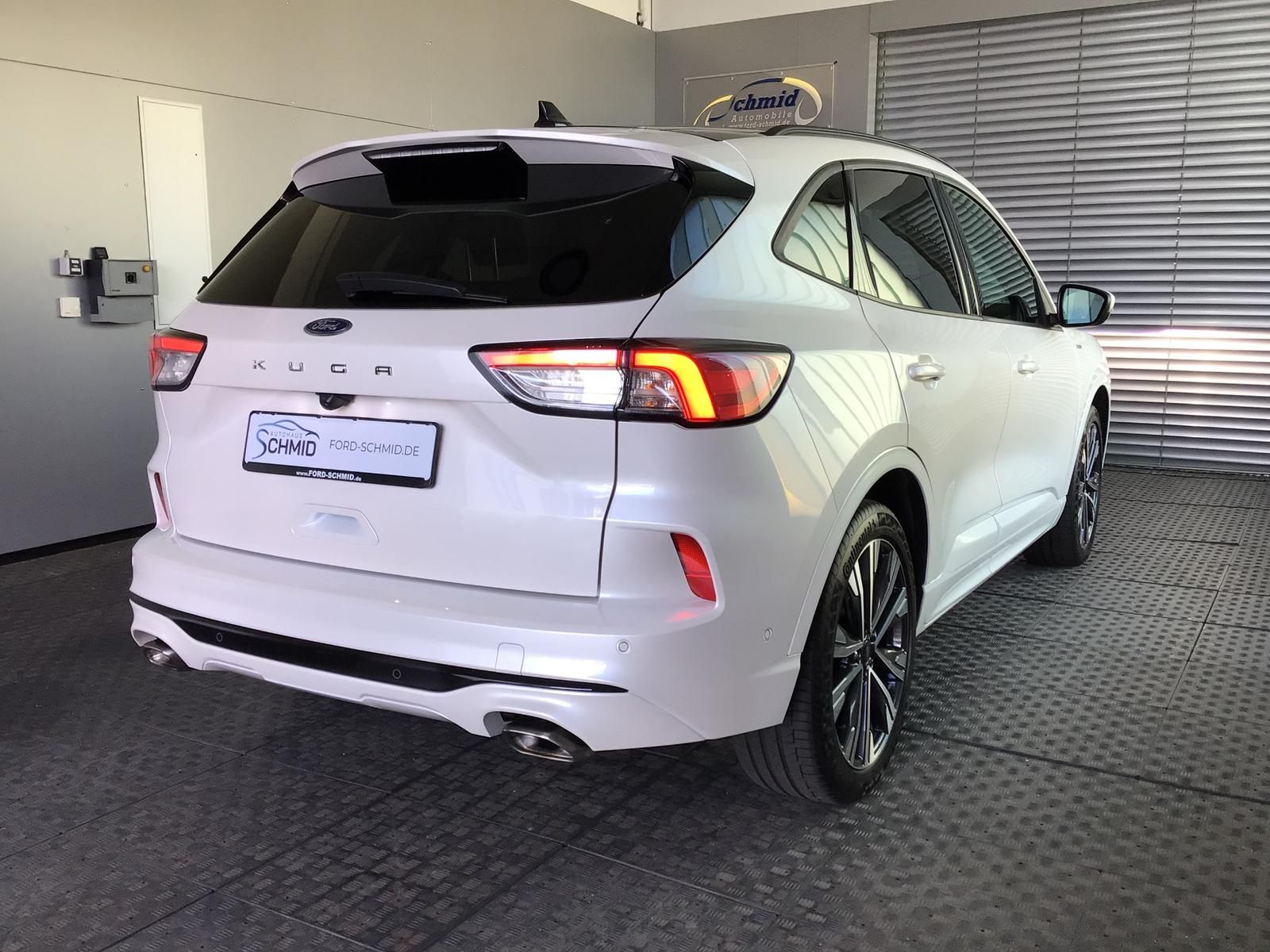 Ford Kuga ST-Line - Samsaru's Car Outlet