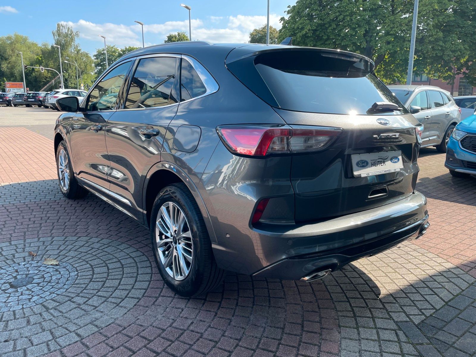 Ford Kuga FHEV Vignale - Samsaru's Car Outlet