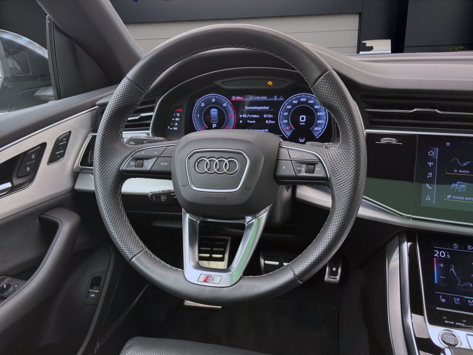 Audi Q8 50 TDI Q S LINE PANO AHK B&O HuD KAMERA