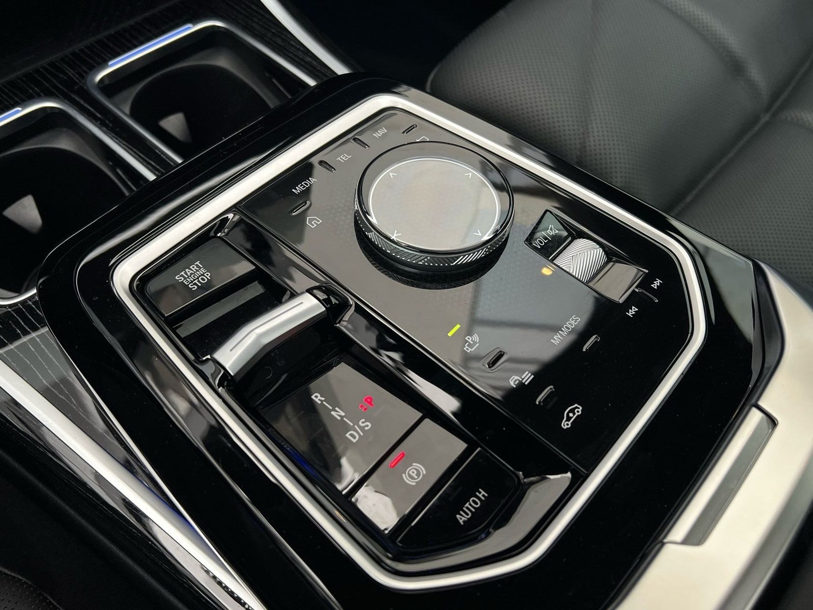 BMW 740d xDrive M Sport SkyPano DA/PA Prof Standhz.