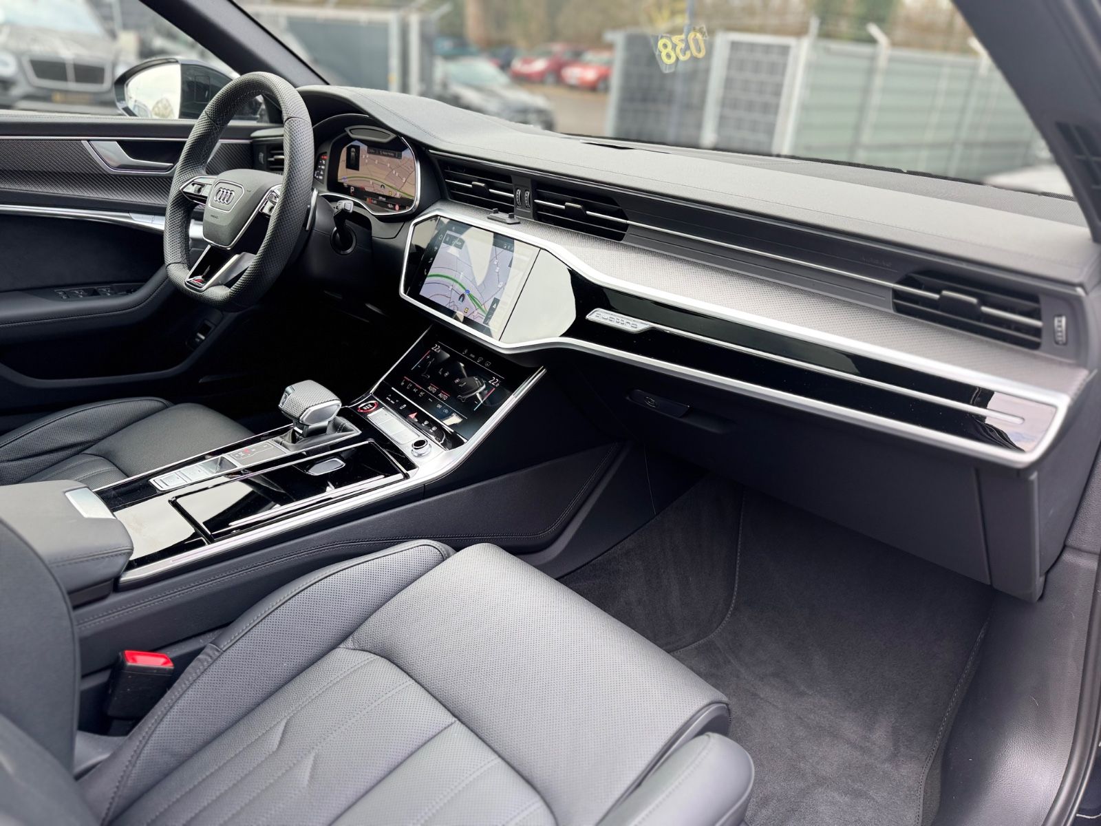 Audi RS6 AVANT QUATTRO PERFORMANCE*22.Z*CARBON*AHK*