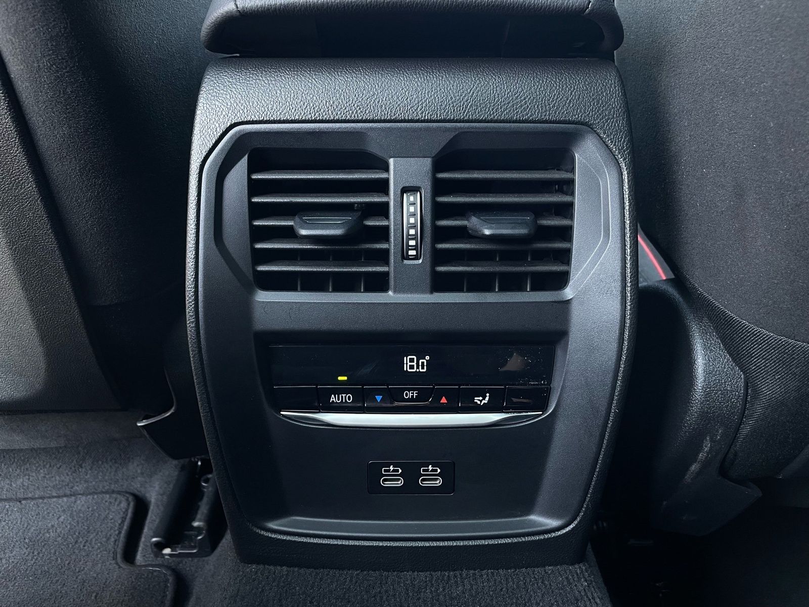 BMW 320d Touring M Sport || Pano Head-Up HiFi 360°