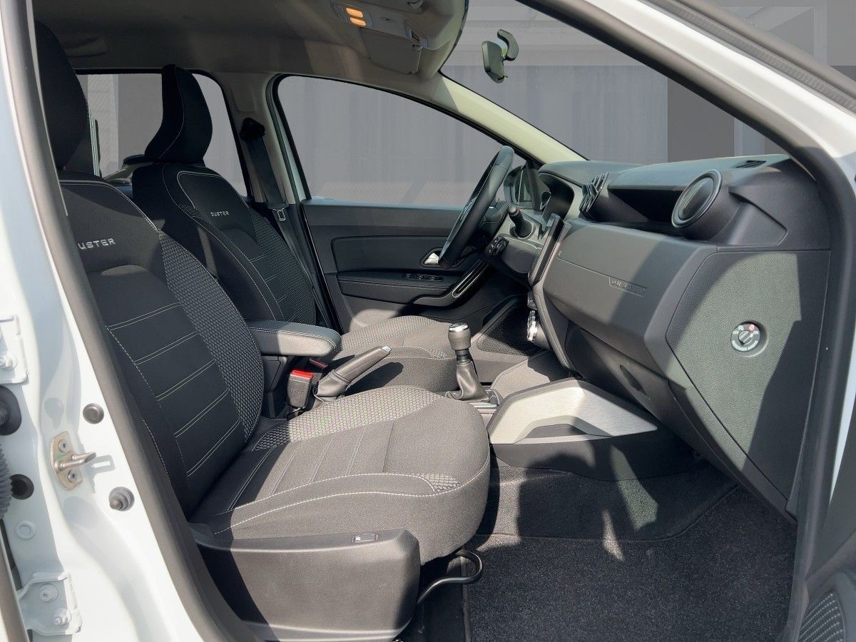 Dacia Duster TCe 100 2WD Prestige - Samsaru's Car Outlet