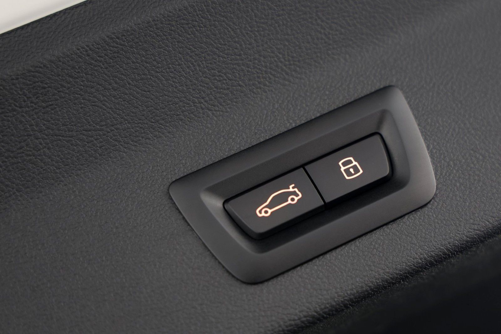 BMW X3 xDrive20i M Sport HUD ACC H&K PANO LASER AHK