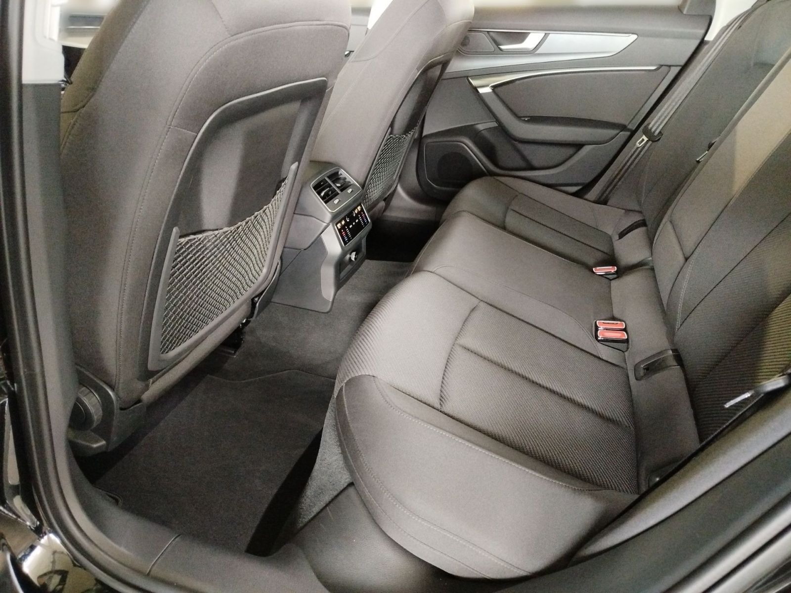Audi A6 Avant 50 TFSI e quattro S tronic - Samsaru's Car Outlet