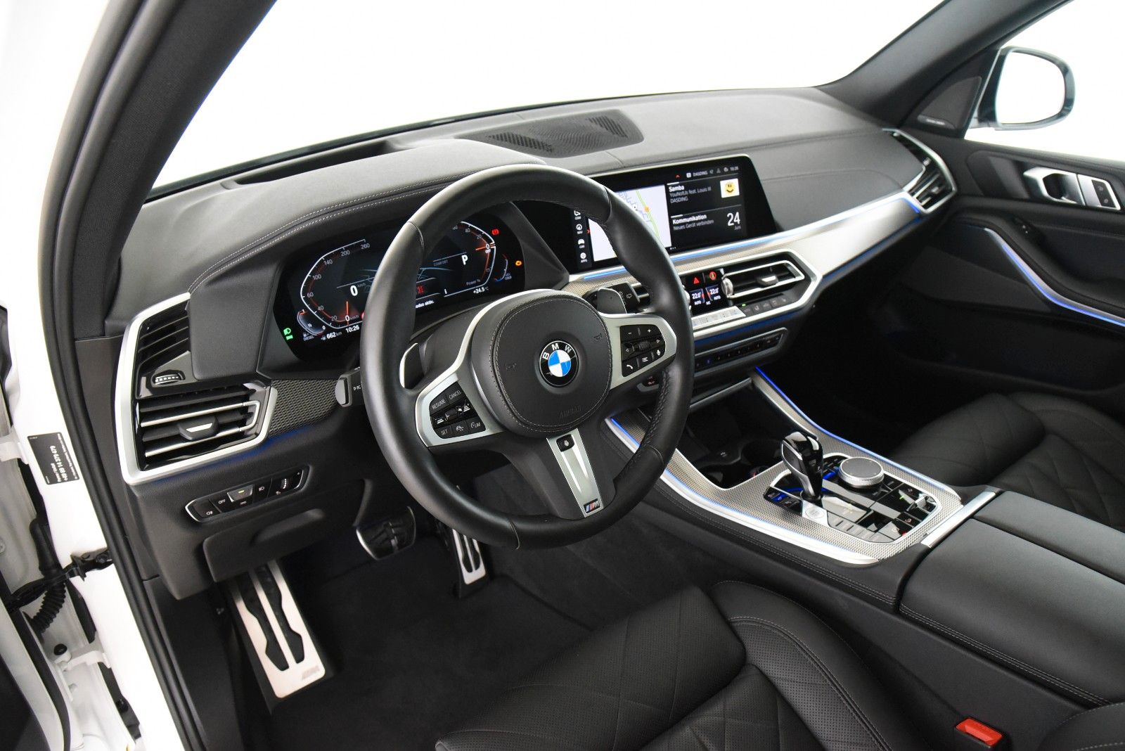 BMW X5 xDrive30d M Sport DriveAss Pano AHK Sthzg LED