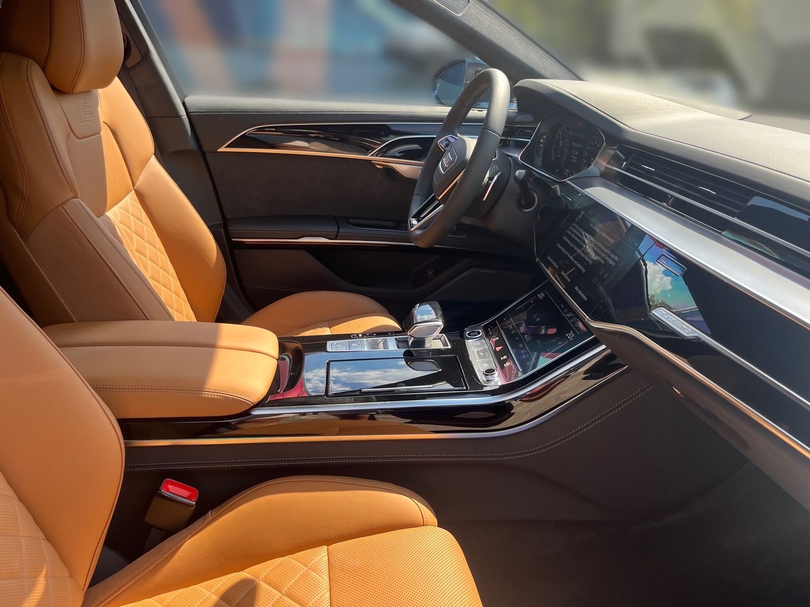 Audi A8 lang 3.0 TFSI quattro - Samsaru's Car Outlet