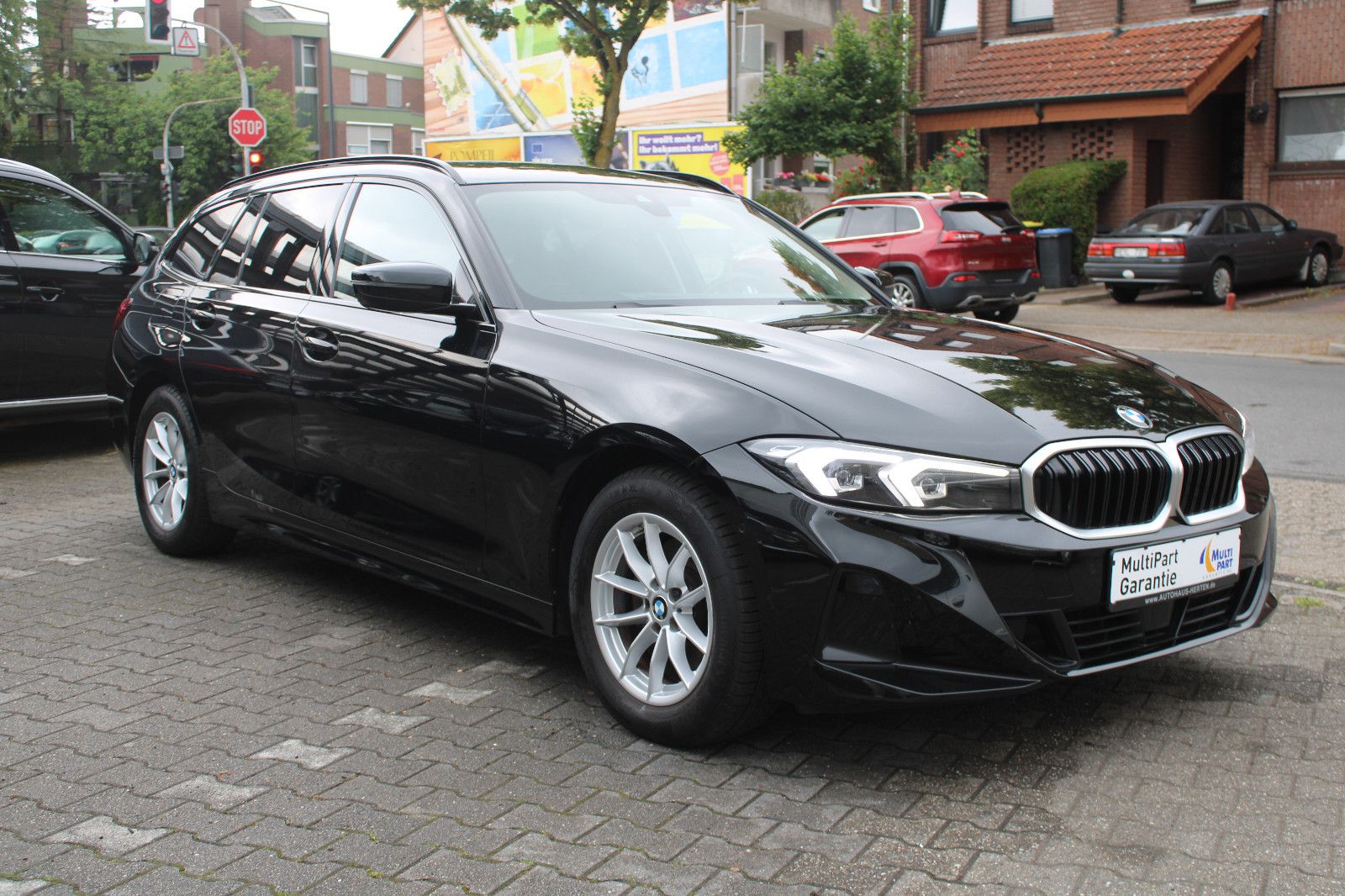 BMW 320dA Touring - Samsaru's Car Outlet