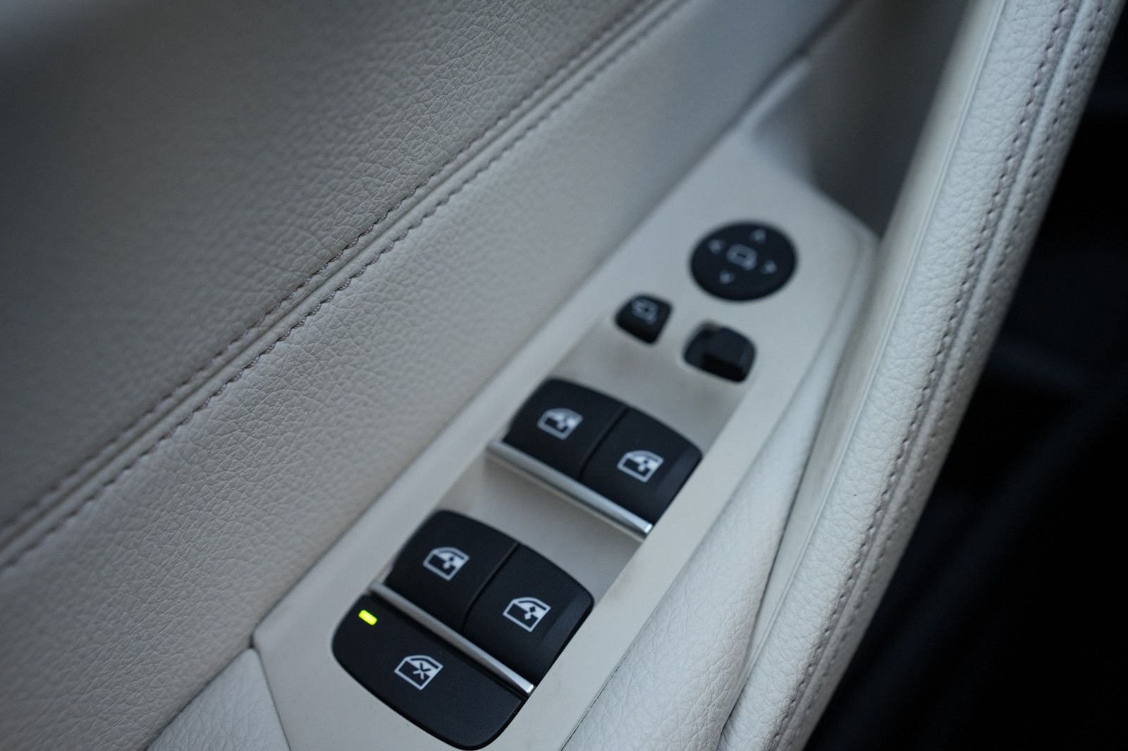 BMW 520d XDrive*LASER*HEADUP*ACC*DDC*ABL*STANDHZG*