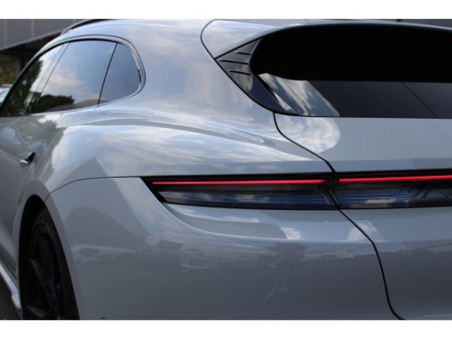 Porsche Taycan GTS Sport Turismo - Bose - Pano - Head up
