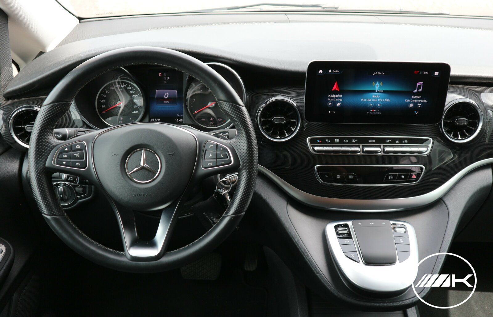 Mercedes-Benz V 250d K EDITION - Samsaru's Car Outlet