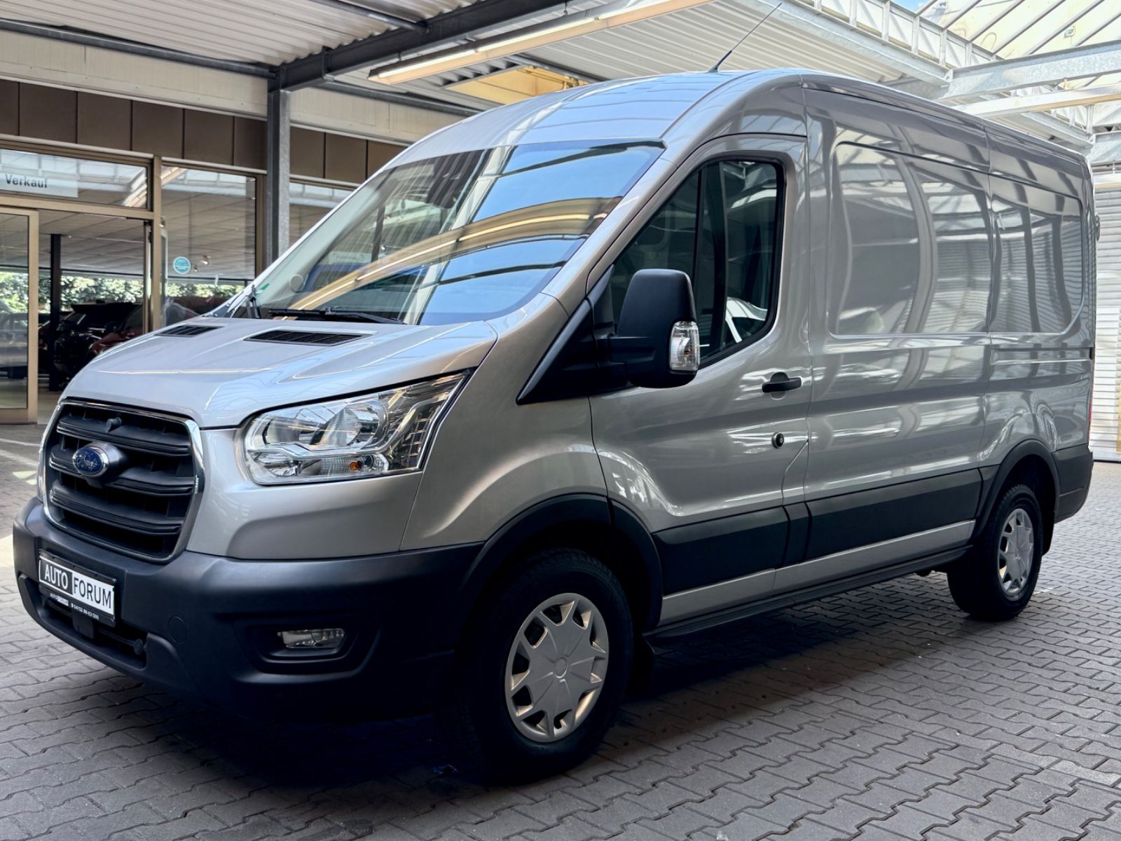 Ford Transit 2.0 D L2H2 AUTOMATIK AHK STANDHEIZG NAVI