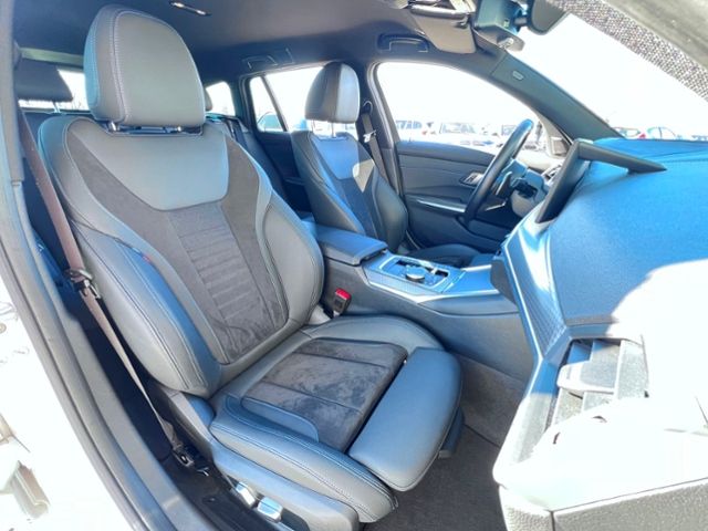 BMW 320 i M Sport - Samsaru's Car Outlet