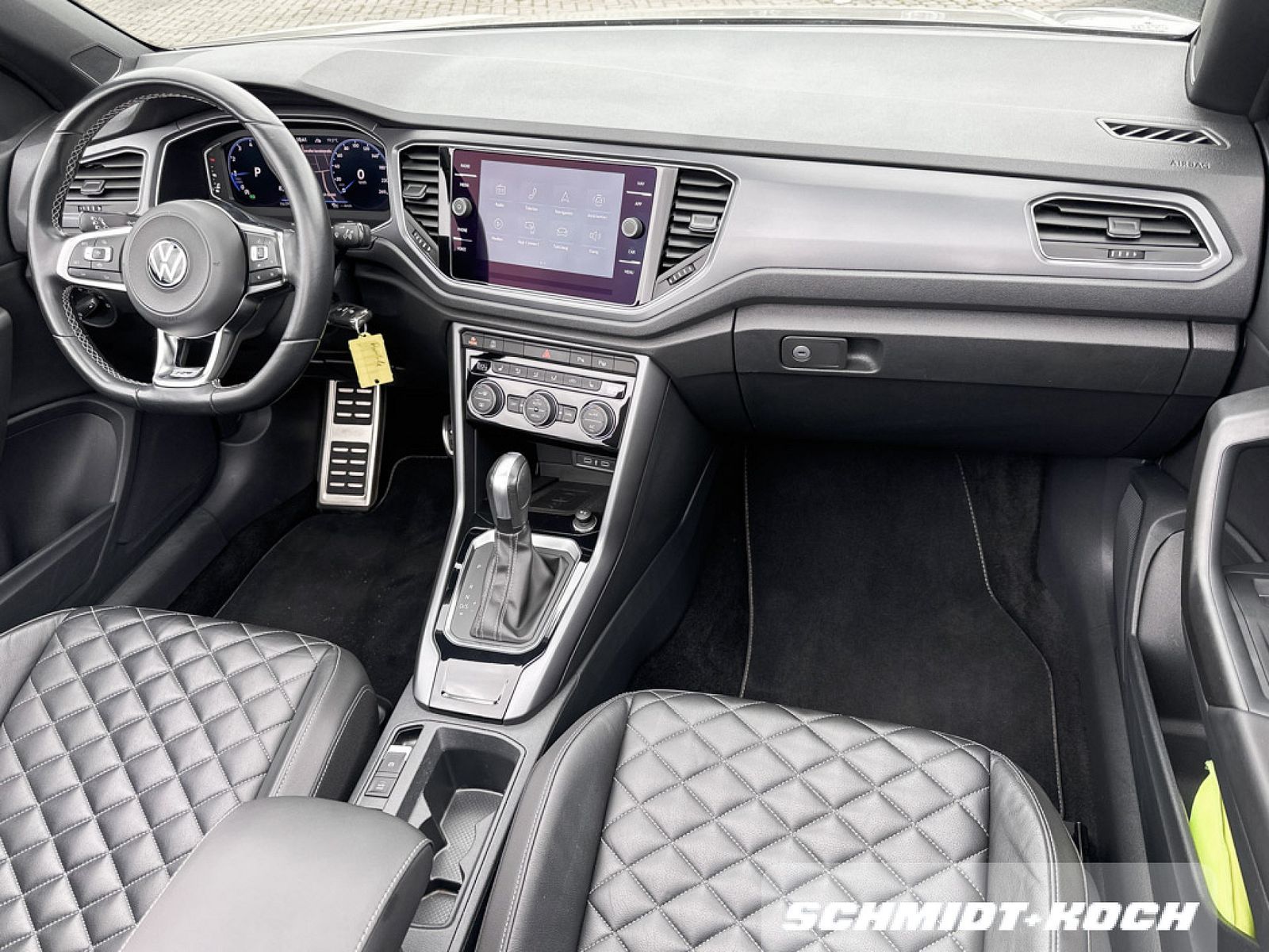 Volkswagen T-Roc 1.5 TSI R-Line - Samsaru's Car Outlet