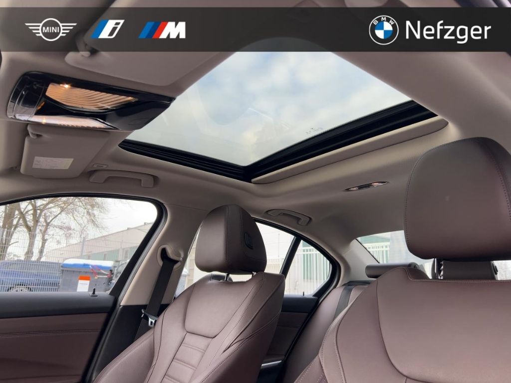 BMW 330 e xDrive Limousine Sport Line RFK LASER HUD