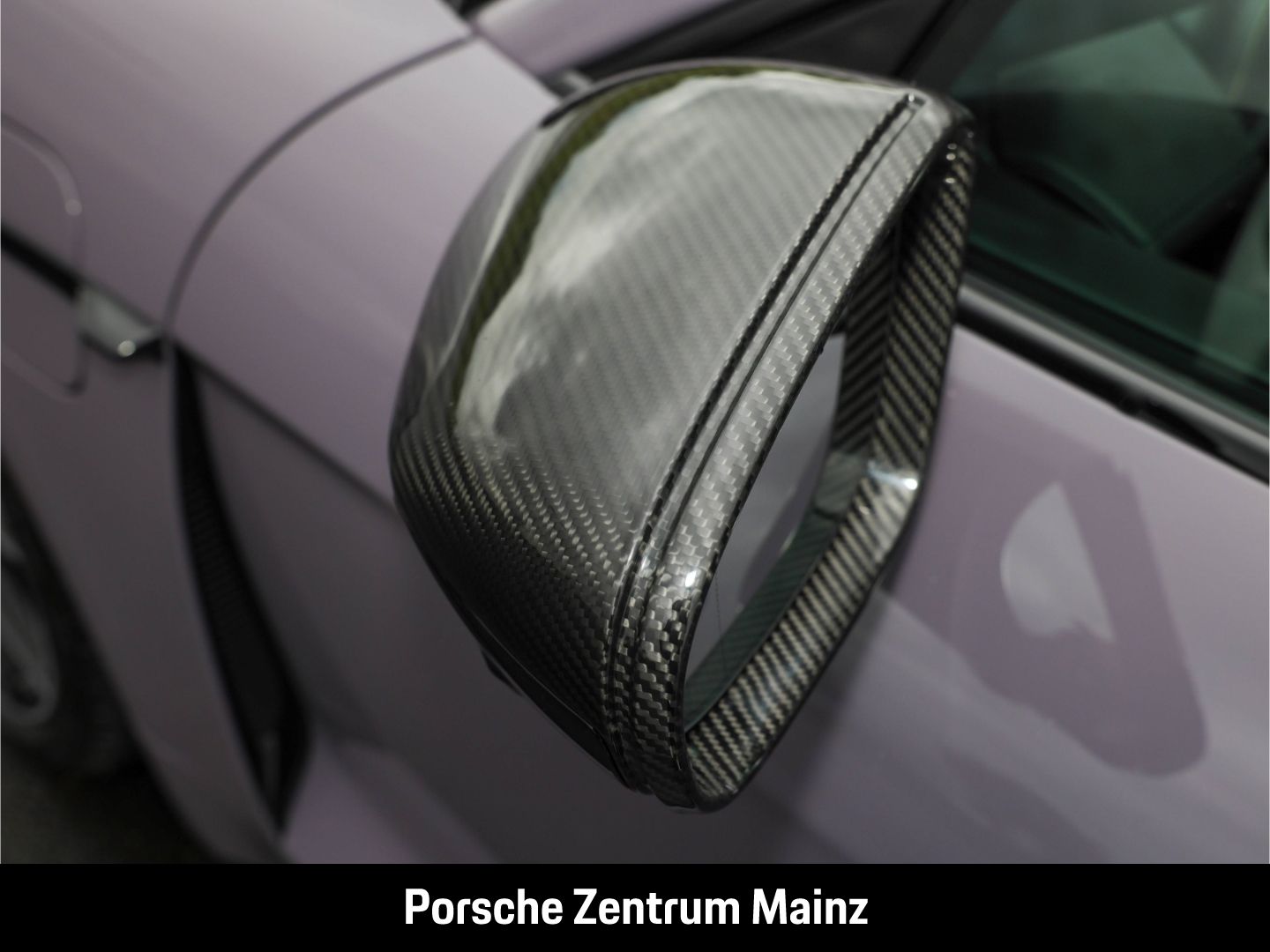 Porsche Taycan Sport Turismo UPE:154.000€,Beifahrerdispl