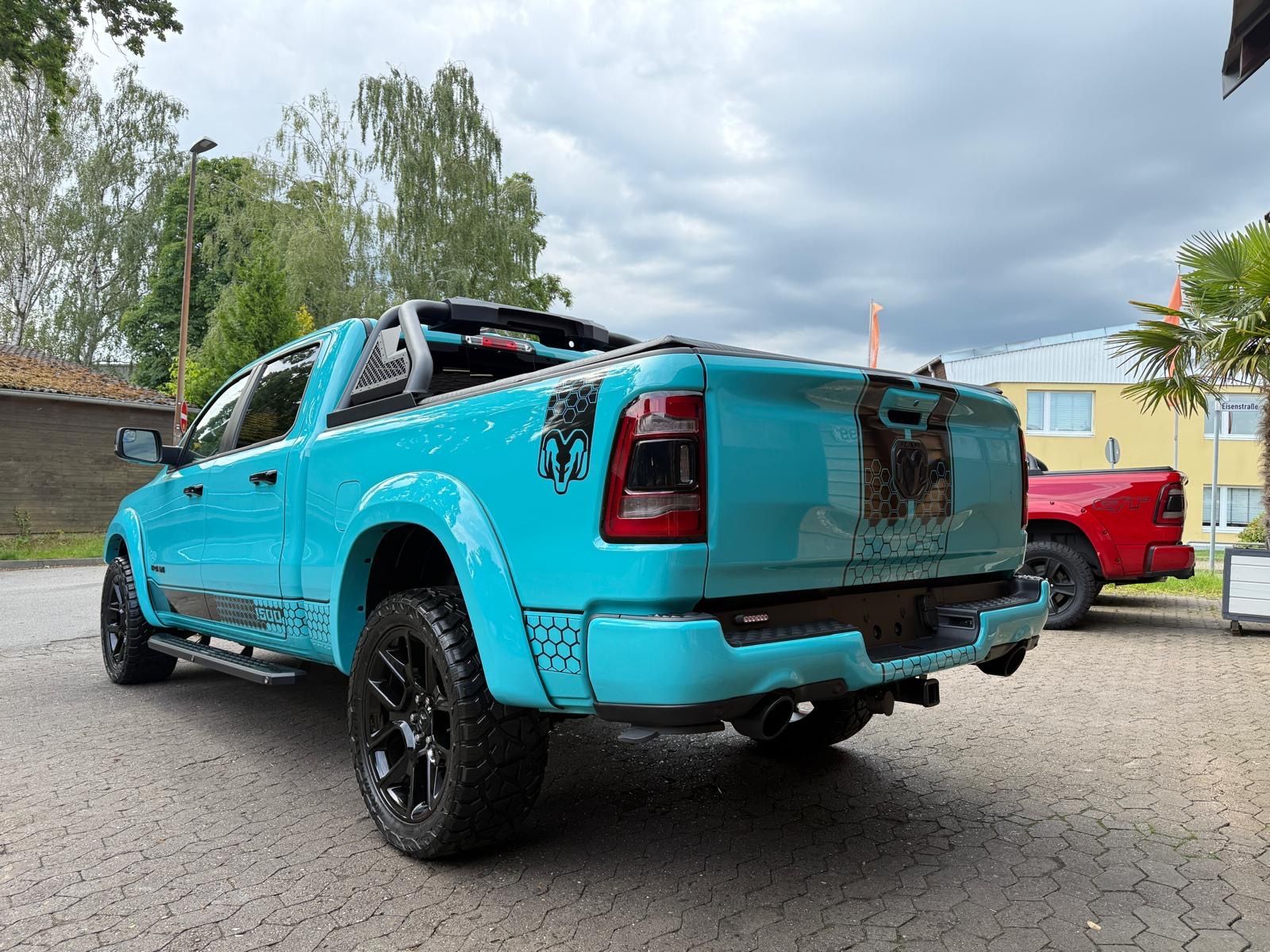 Dodge LARAMIE*OFFROAD*LONGBED*LIFT*AHK*NAVI*GARANTIE
