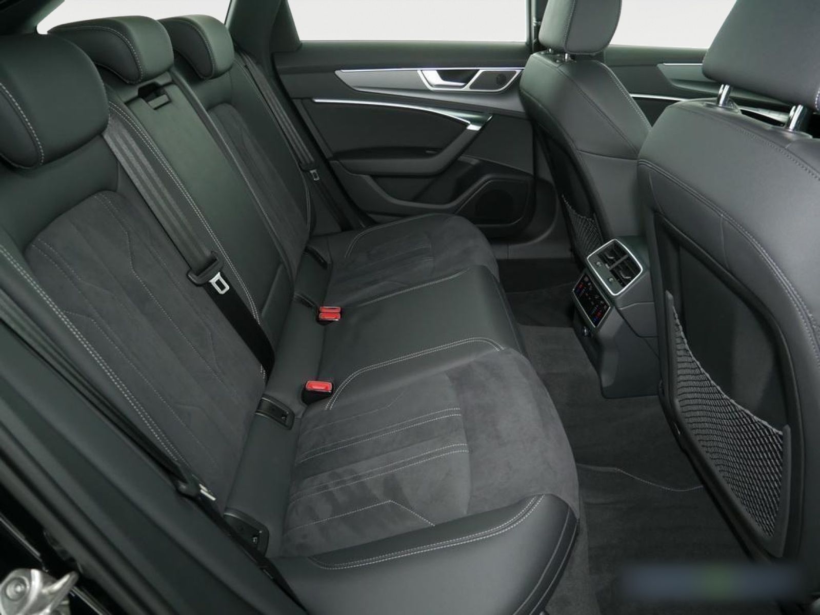 Audi A6 Avant 40 TDI quattro S line S tronic - Samsaru's Car Outlet