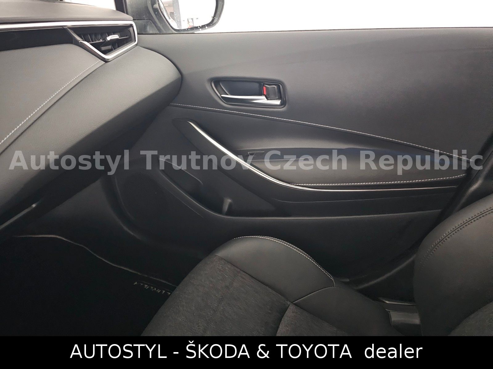Toyota TS 2.0HEV 184k STYLE