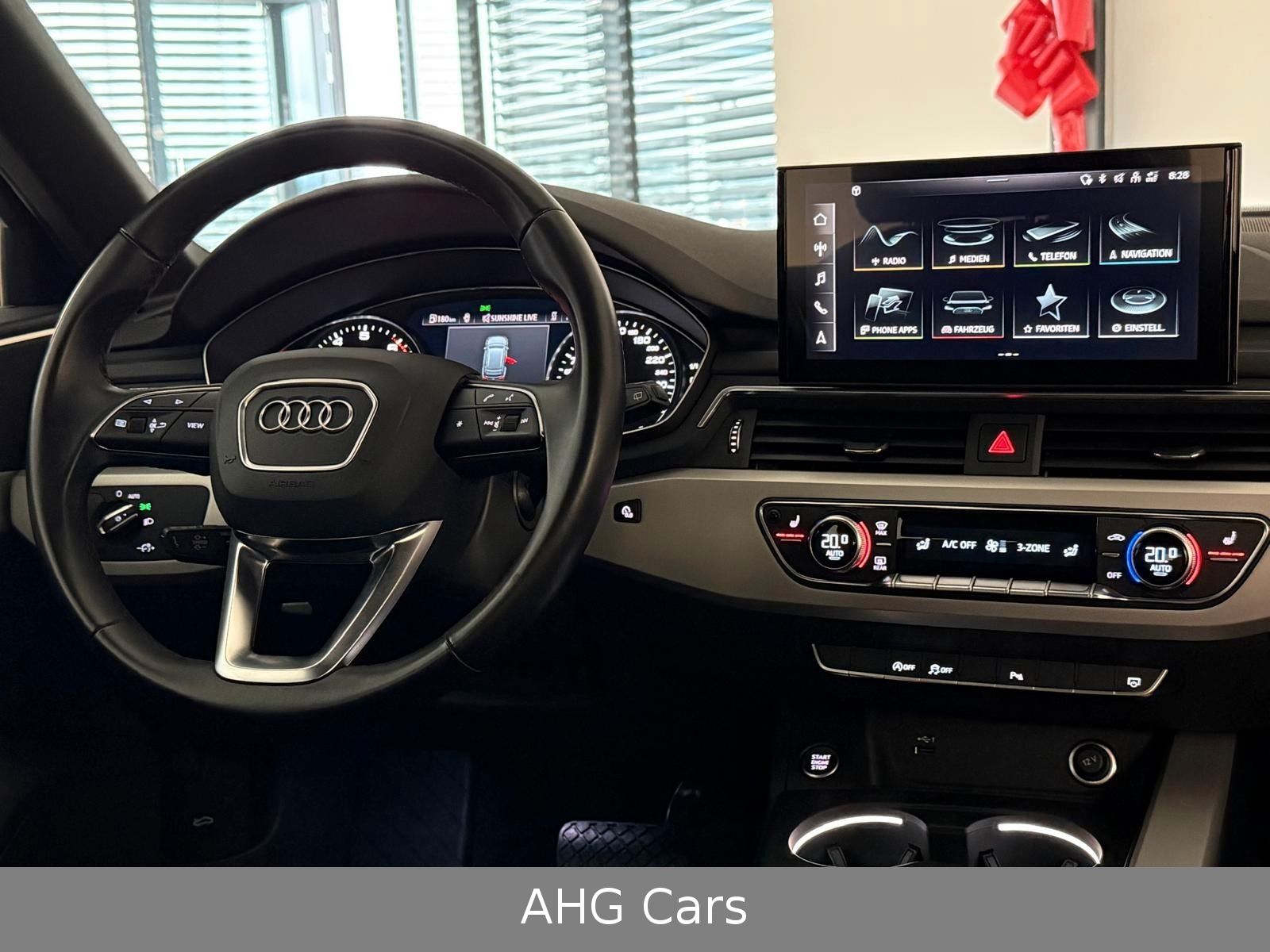 Audi A4 Avant 35 TFSI DSG - Samsaru's Car Outlet
