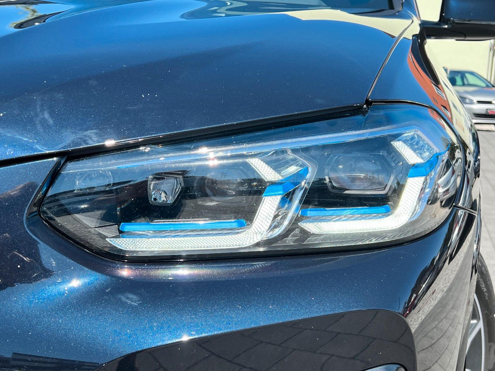 BMW X4 M Sport 30d xDrive*ACC*Pano*Laser*HUD*AHK*CAM