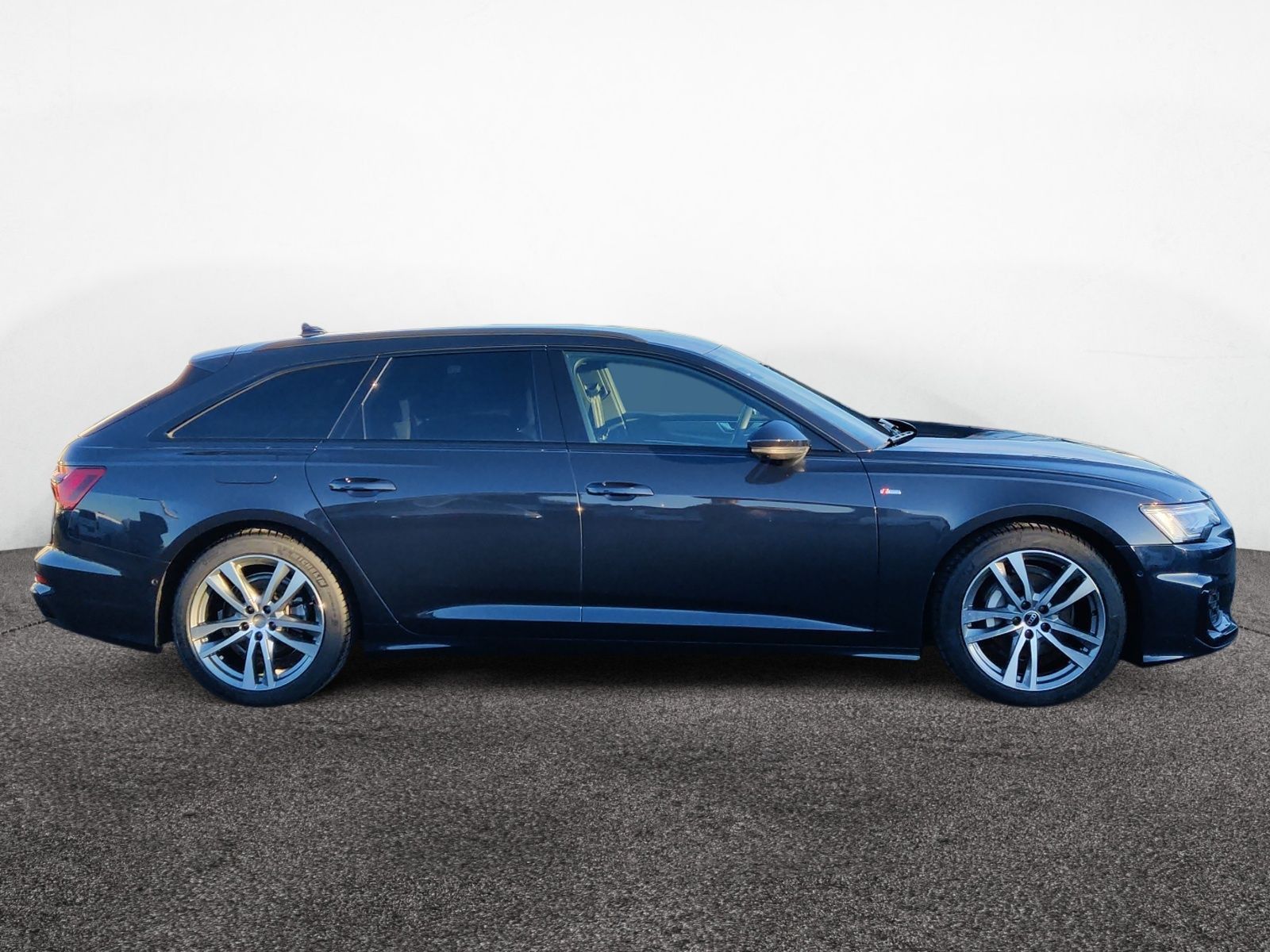Audi A6 Avant 40 TDI S line Business Matrix HUD